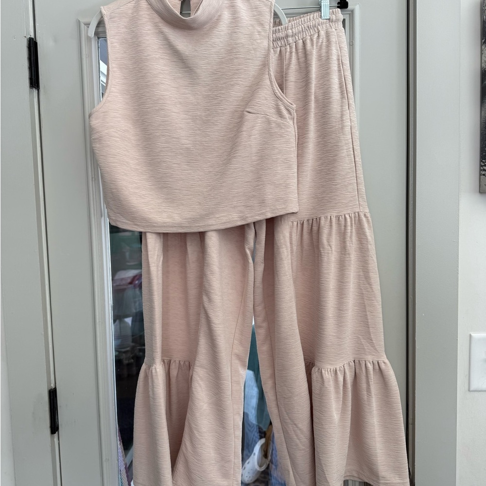 ANNIEWEAR Cream Cozy Ensemble NWT